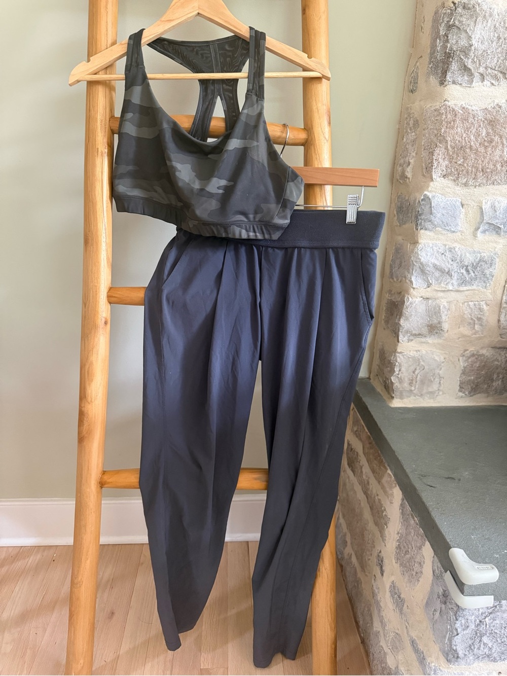 Athleta Black Camo Sports Bra with Charcoal Jogger Pants